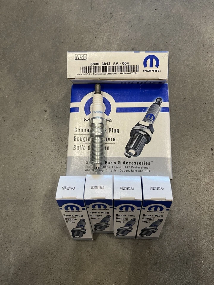Nuevo juego de bujías originales Mopar de 16 68303913AA para 03-08 5,7 L Dodge Chrysler Foto 2 de 3