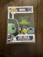 Funko Pop She-Hulk Comikaze Exclusive Glow In The Dark #147 Marvel w Protector