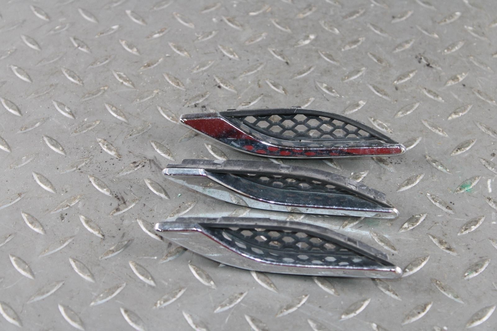 14-17 Ghibli Driver LH Fender Grille Grill Vent Insert Trim Set Of 3x Factory OE