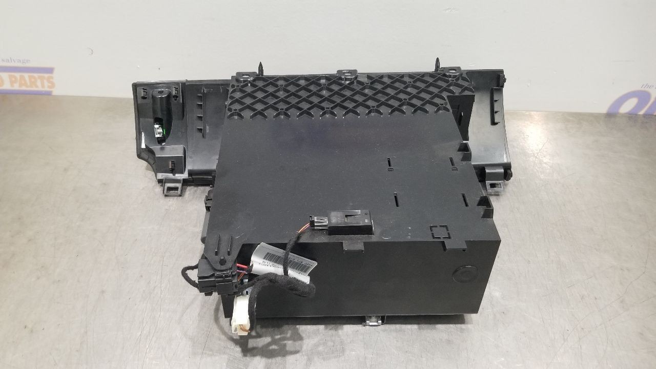 11 AUDI R8 GLOVE BOX ASSEMBLY BLACK 423857096L