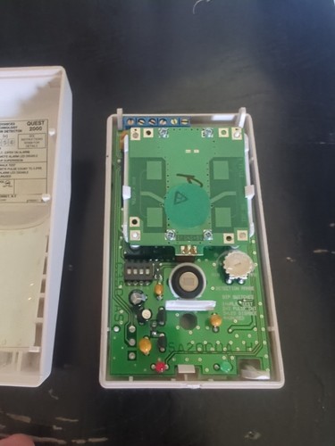 ADEMCO Quest 2000 Microwave/PIR Motion Detector - Picture 5 of 5