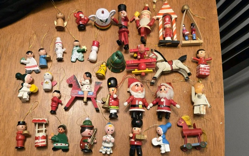 Vtg  Wood Carved Hand Painted Christmas Ornaments Lot 70s 80s Over 30+ Pieces 