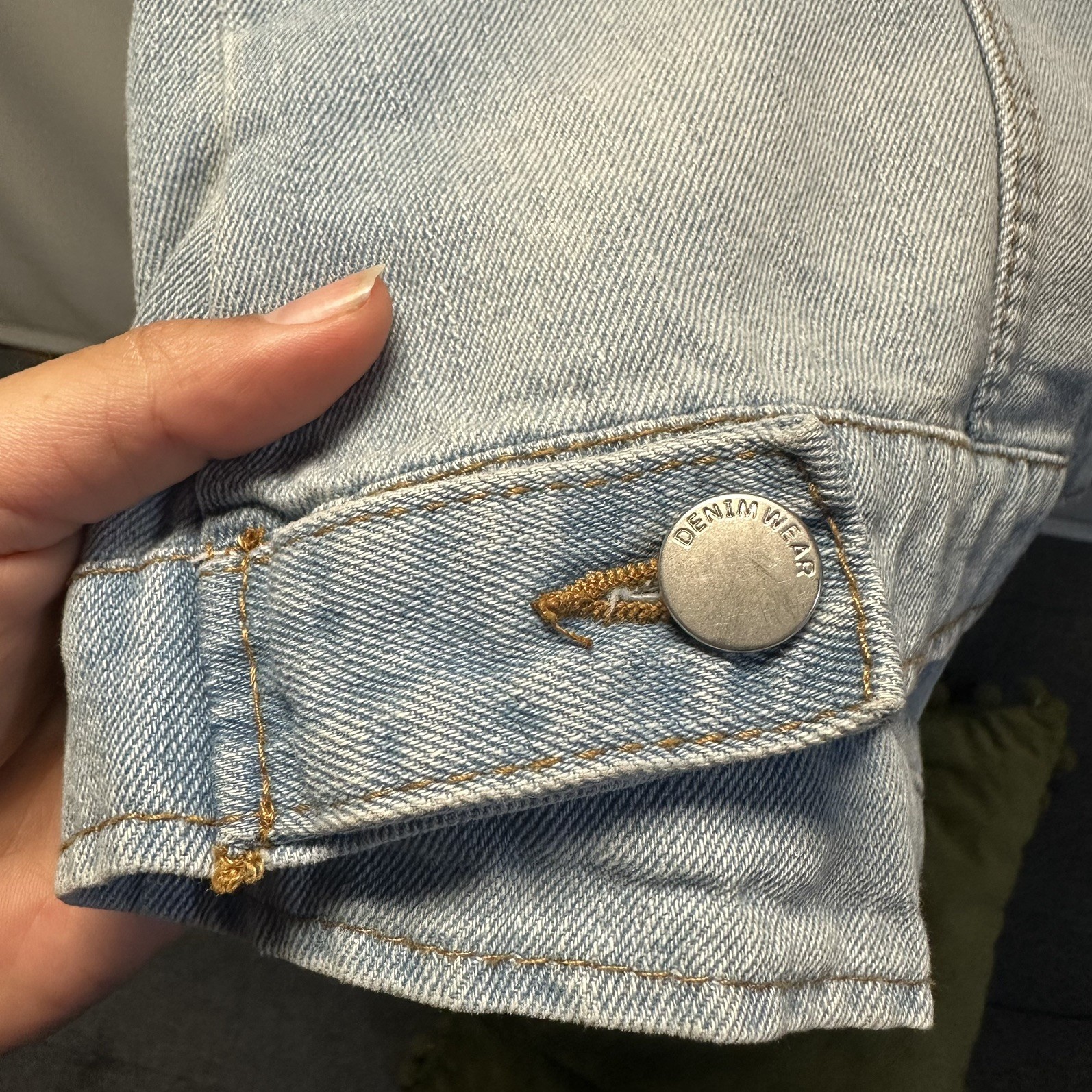 Ashley Vintage Charm Denim Vest Light Wash Boho Jean Jacket Sleeveless Medium
