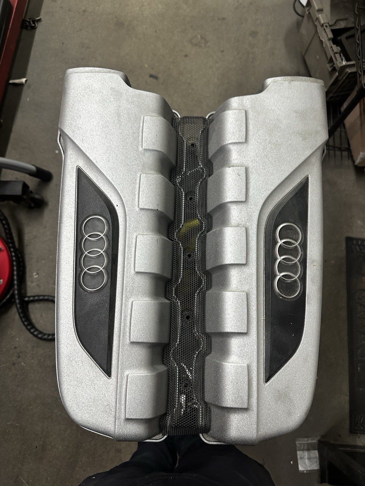 Audi R8 5.2L V10 Upper Intake Manifold Assembly 07L133185AD