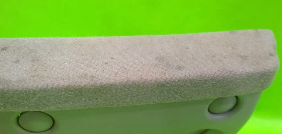 00 01 02 03 04 MONTERO SPORT OVERHEAD CONSOLE OEM 4034-2 - Image 3 of 3