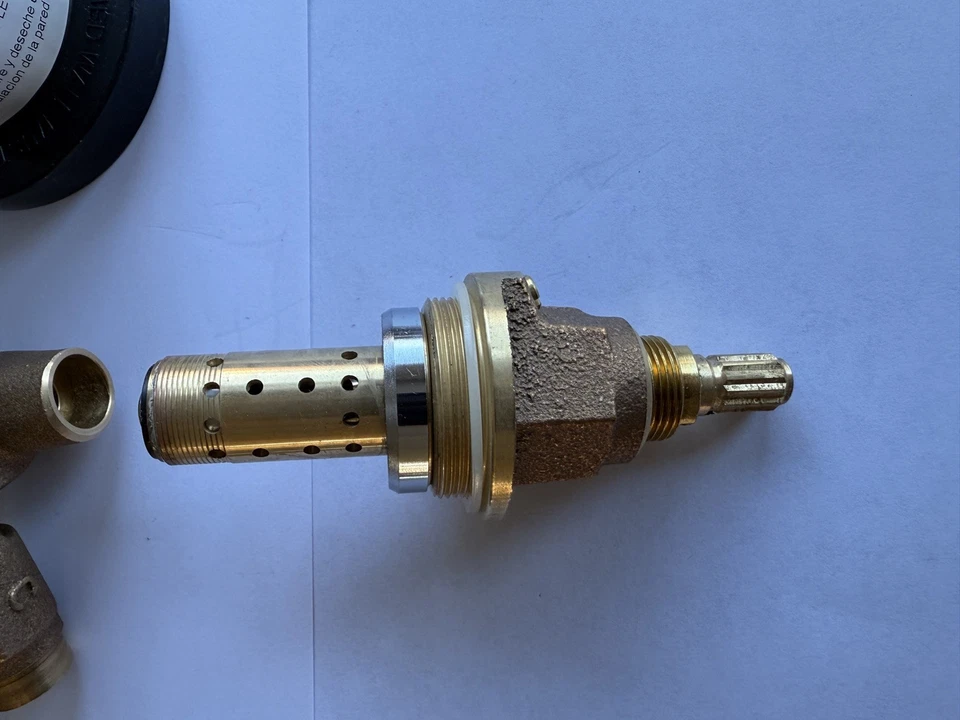 Válvula de chuveiro Waterworks 4 portas apenas com paradas de serviço. GUPB81 - Imagem 3 de 4