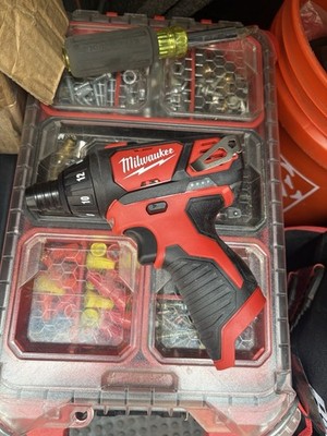 Milwaukee M12 12V Li-Ion Cordless 1/4'' Hex Screwdriver Tool Only Compact