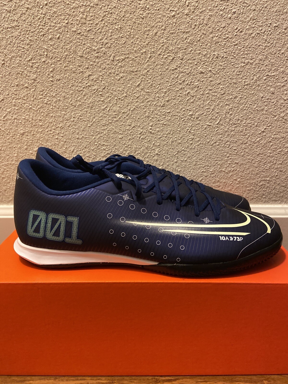 indoor soccer shoes blue