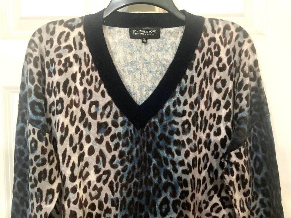 Suéter JONES NEW YORK Colección Mujer Mezcla Cachemira Gris Estampado Leopardo Talla 0X Foto 4 de 4