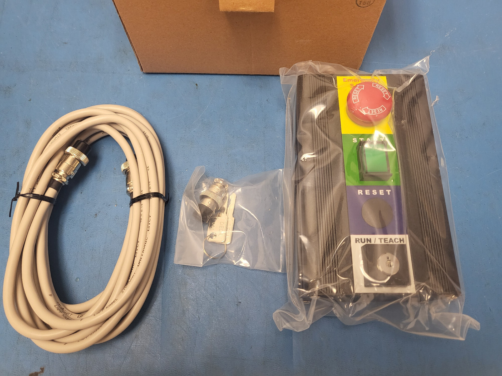 NORDSON EFD 7361673 ROBOT ACC E/R/PR04 START / STOP BOX | eBay