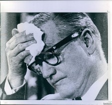 1968 New York Gov Nelson Rockefeller Press Conference Wirephoto 8X8
