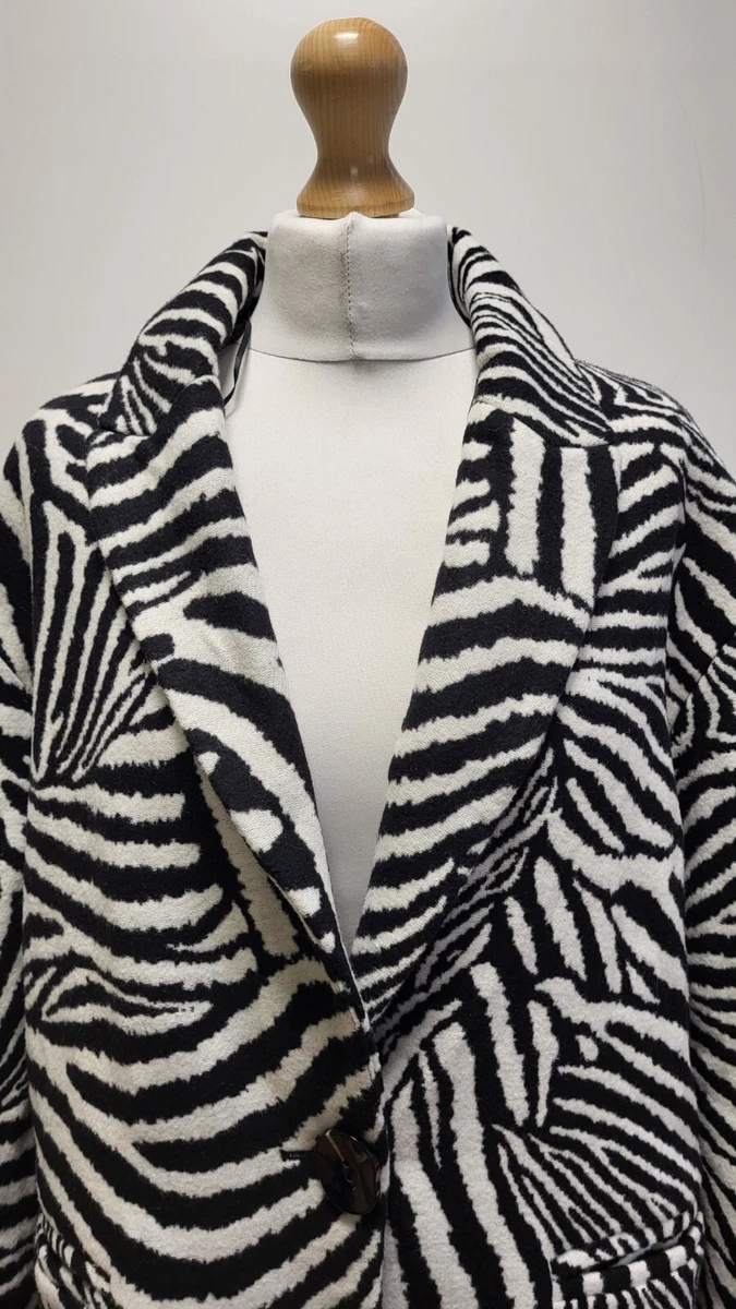Zara 2025 zebra coat
