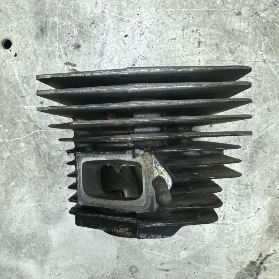 1976 Ski Doo TNT 440 F/C Snowmobile Right / Mag Cylinder 823520. - Image 2 of 4