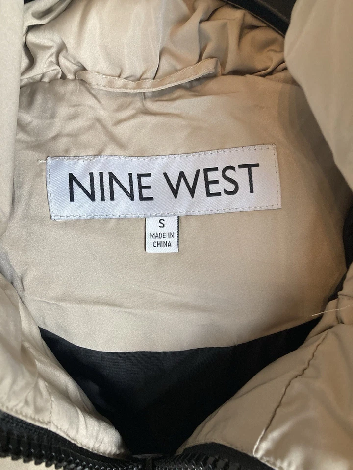 Women's Nine West Duvet Puffer Coat Small (small Defect) - Image 4 of 4