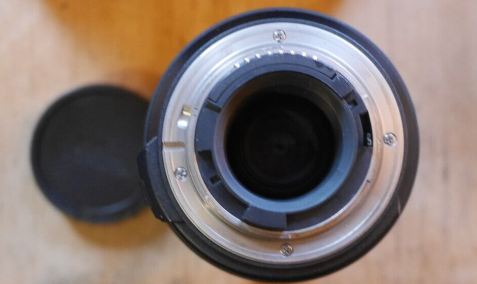 Tamron AF 70300mm F/45.6 Di LD Macro Lens for Nikonzoom stuck