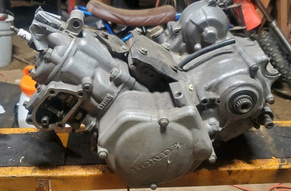 03 Honda Cr 125r Near Complete Engine - Image 4 of 4