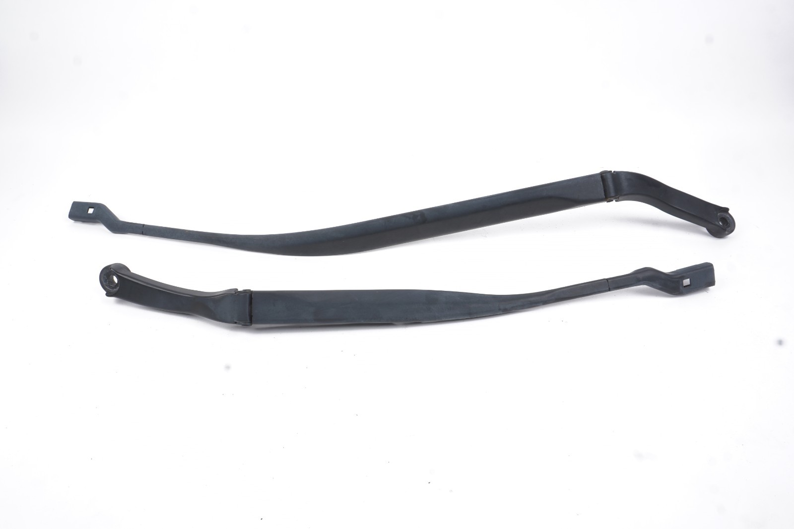2014 - 2021 Maserati Ghibli Windshield Wiper Arm Left & Right OEM