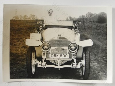 Rita Lightfoot 1902 Mercedes Oldtimer Auto gelaufen London Stuttgart DRK 800 1971 Foto