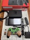 Nintendo Switch Console 128gb extra memory, Minecraft game and controller 👍🏻