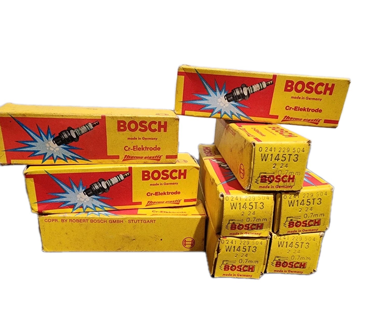 Lot of 9 Bosch W145T3 Spark Plugs NOS Vintage Made in Germany 0 241 229 504