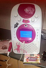 Easy Karaoke EKGS10 CD+G Karaoke Player w/ Microphone, Screen, USB RCA Pink