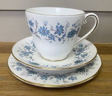 Colclough Braganza Trio Cup Saucer Side Plate
