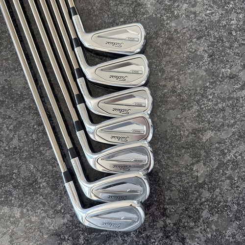 Set de Fierros Titleist T200 UST Recoil 65 RH