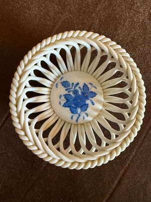 Herend Hungary Handpainted Chinese Bouquet Blue Reticulated 3 1/2'' Weave Basket