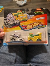 Hot Wheels Racer Verse Teenage Mutant Ninja Turtles