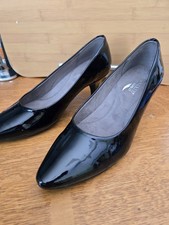 aerosoles black pumps