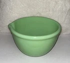 Vintage Mixing Bowl Jadeite Uranium Glass w/Spout