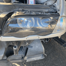 Feu avant (phare) BMW 323