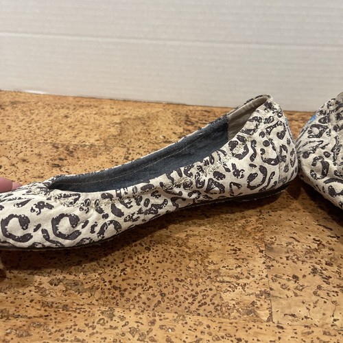 TOMS One For One Padded Slip On Ballet Flat Shoes Cheetah Animal Print Size 5.5 - Picture 5 of 7