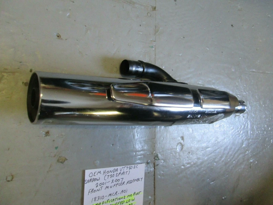 Honda 2001  - 2007 VT750DC SHADOW SPIRIT FRONT MUFFLER ASSEMBLY 18310-MCR-A01 - Image 4 of 4