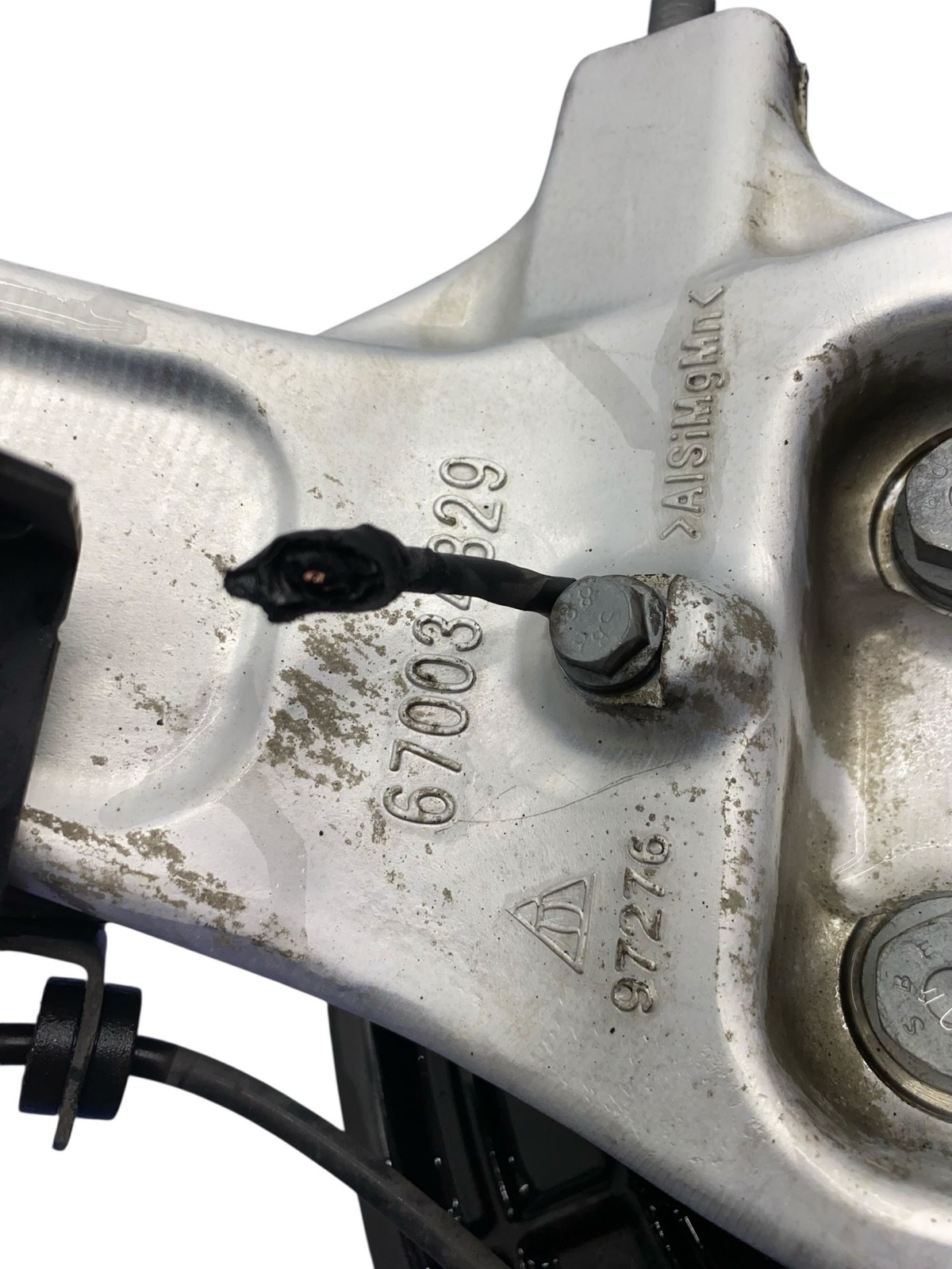 2017-2024 MASERATI LEVANTE M161 3.0L AWD FRONT LEFT SPINDLE KNUCKLE /BEARING HUB