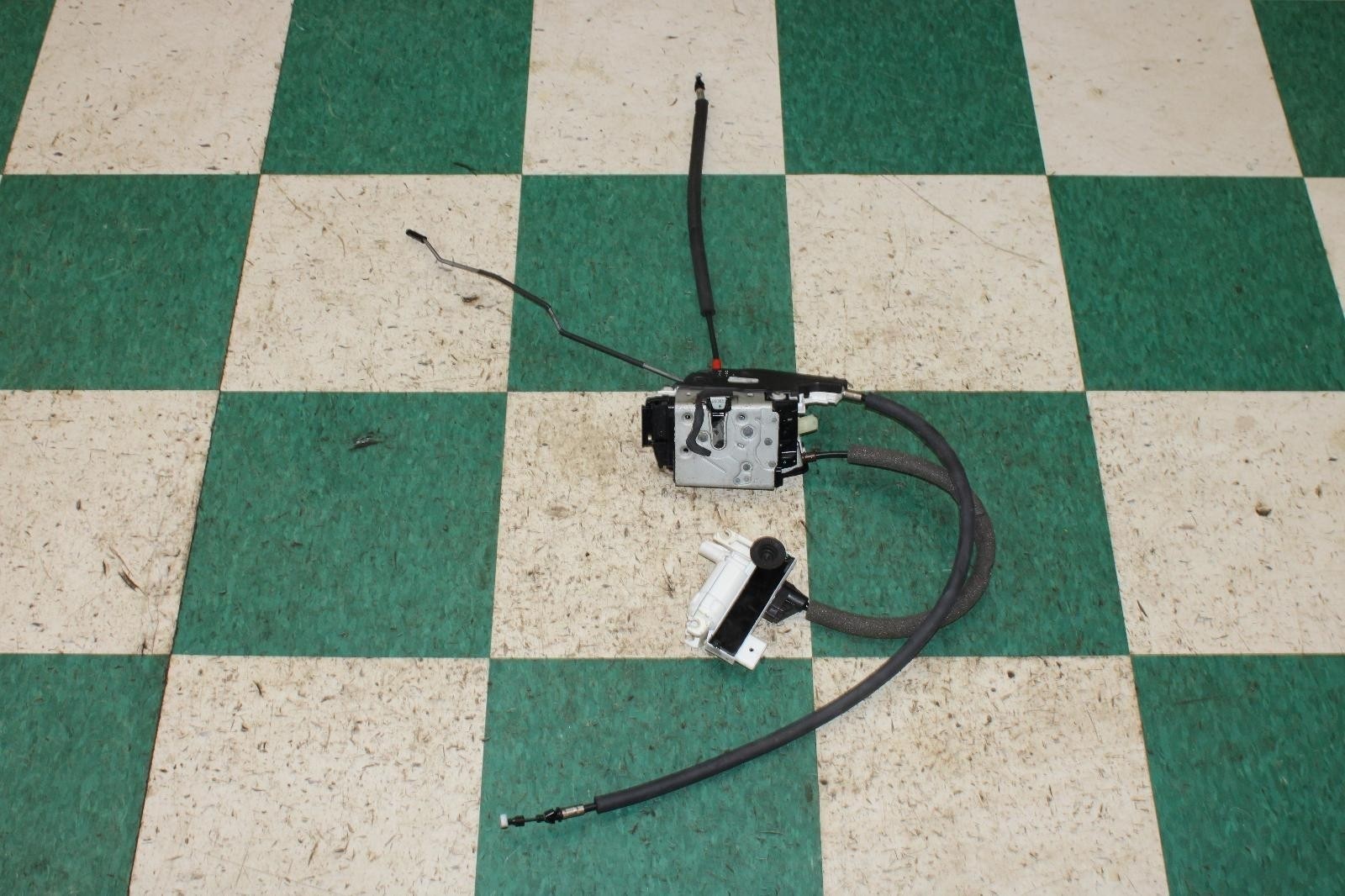 Maserati Quattroporte 2014-2024 Rear Left Door latch
