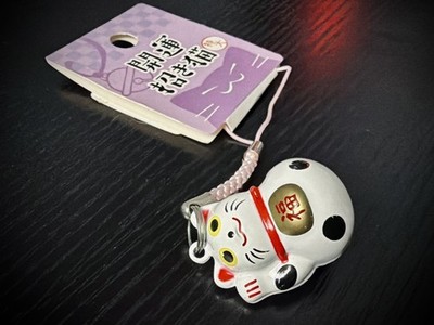 Japan Exclusive Maneki Neko Lucky Cat Phone*Bag Bell Charm Waving Rich Fortune 