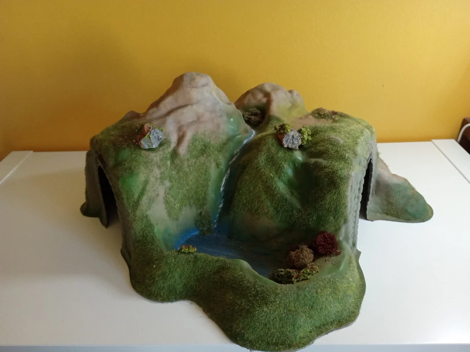 NOCH, HO, maquette préformée, tunnel courbe 2 entrées, flocage végétation - Photo 2/4