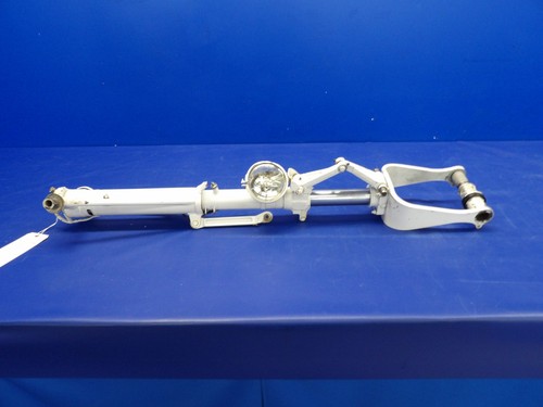 Cessna 310 / 310I Nose Landing Gear P/N 0842000-77 FOR PARTS (0326-2006)