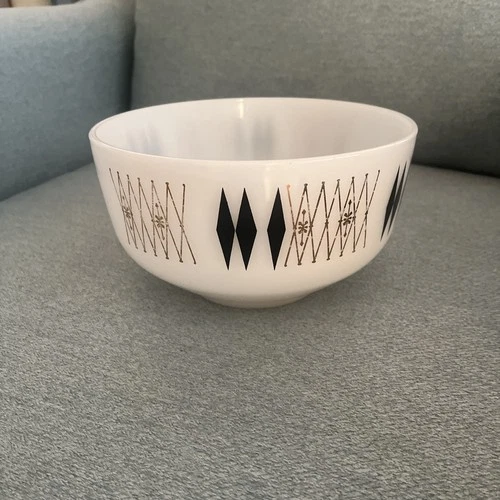 Federal Glass Harlequin Mixing Bowl vintage 1950s 2.5 QT MCM atomic black gold