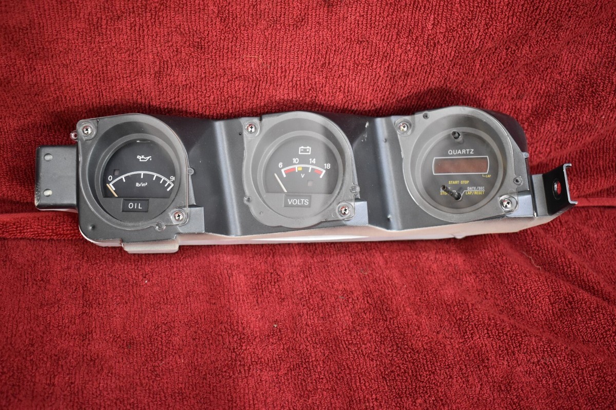 81-83 Datsun 280ZX auxiliary gauge cluster oil volt clock
