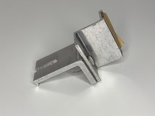 Lot (20) IronRidge FM-LFT-003 Slotted L Foot + S5 Versa Bracket 47 + IR Square - Picture 5 of 10
