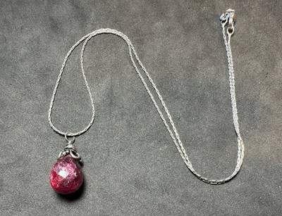 5.18g Vintage Sterling Silver 925 Necklace Faceted Pink Teardrop Pendant M 16 in