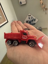 2005 Tonka Maisto City Fire Dept 88 Red Snow Plow Dump Truck Diecast Hasbro