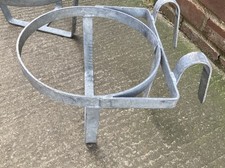 1 Heavy Galvanised Steel Hook on Stable Bucket Holder /Planter/ Garden flowers