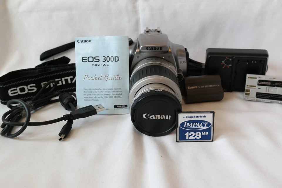 Canon EOS 300D + 28-90 LENS, photo 1 of 5