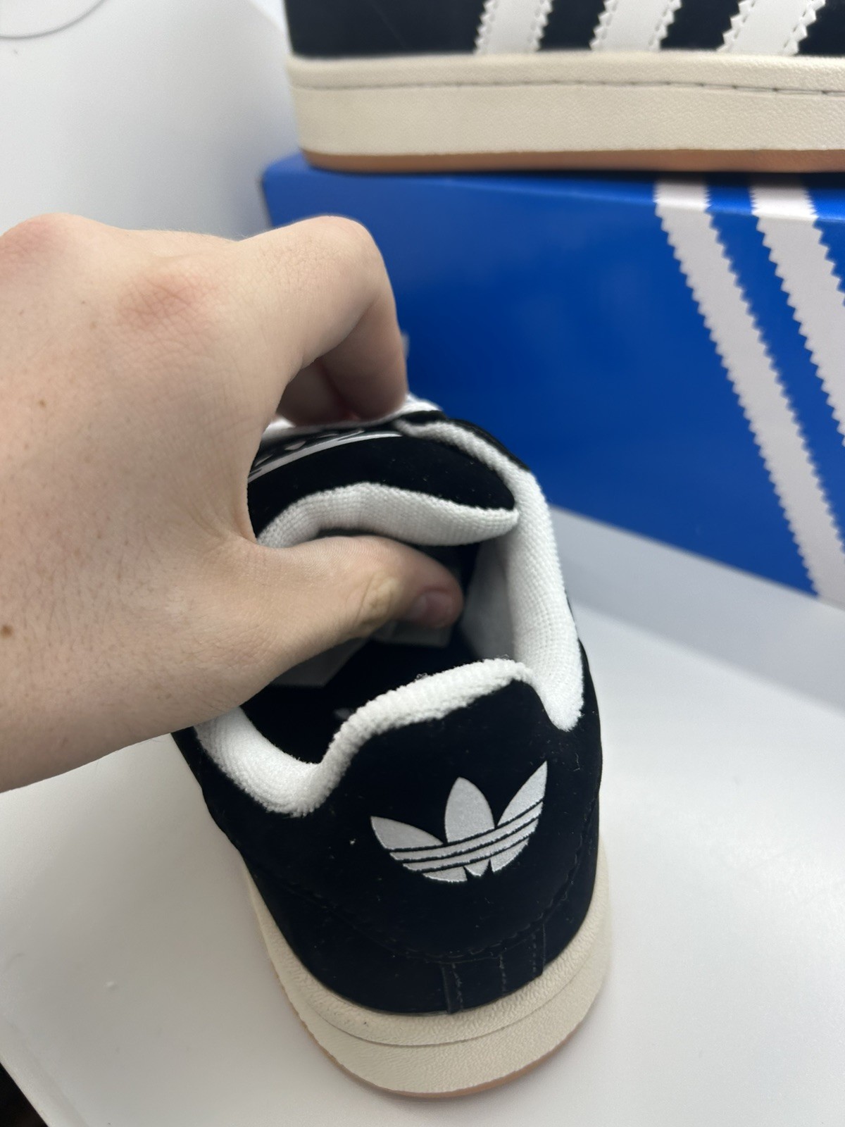 Adidas Campus Size 8 UK Good Unisex Shoe Black/White image 7