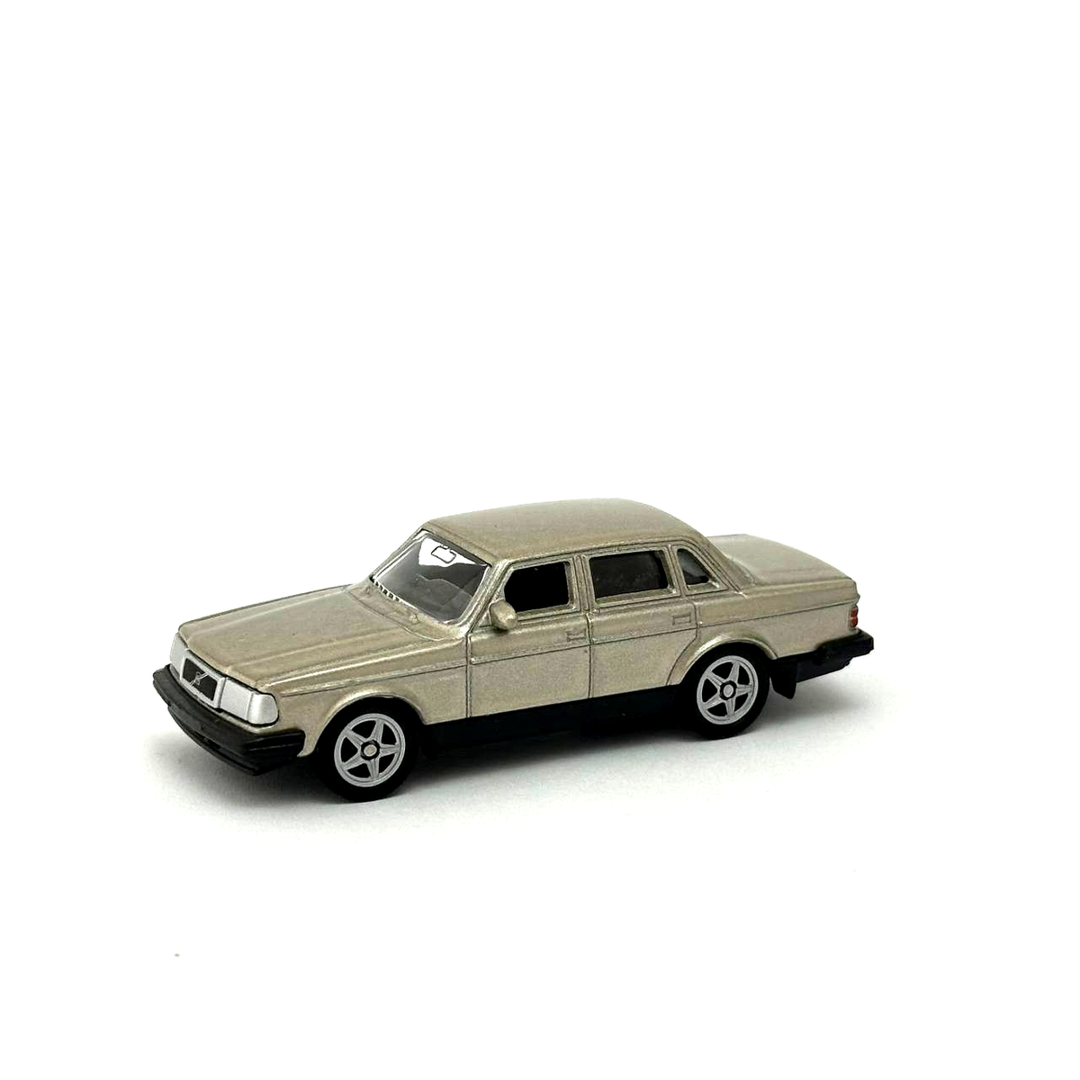 Volvo 240 GL Beige Metallic Welly 1:60 1:64 Series 52393 3