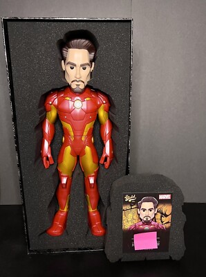 FUNKO GOLD MARVEL VEVE IRON MAN 18  VINYL FIGURE IN HAND! LIMITED 3000 - R2S