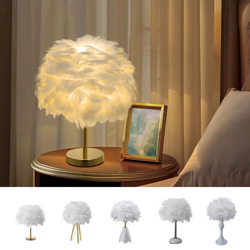 Simple white table lamp 2025